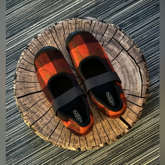 🆕KEEN Size 8 Women's Sienna Mj Buffalo Plaid Mary Jane Flat Shoes NWOB / NWOT - Picture 2 of 4